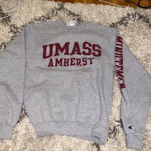 UMass Amherst sweatshirt